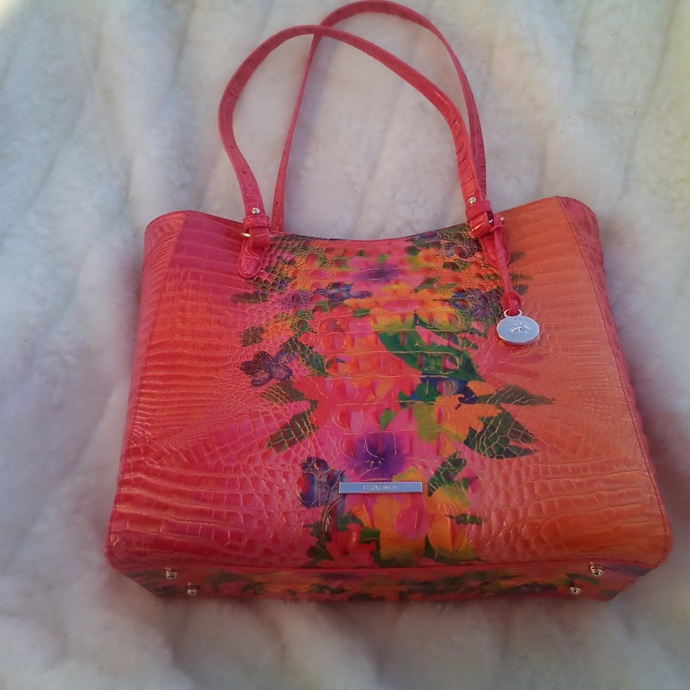 Brahmin Honolulu is a beautiful cascade flowers...